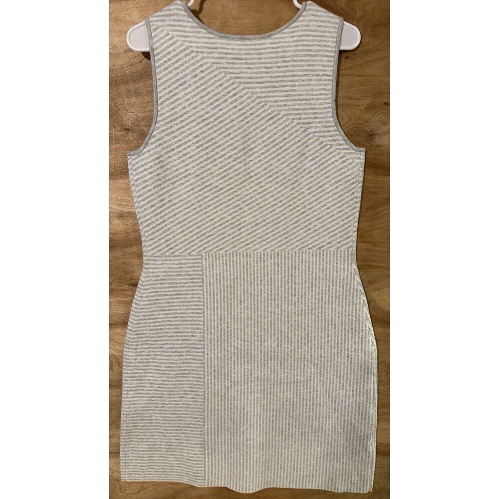 Athleta Sweater Tank Dress Size Large Gray/White Striped Sleeveless Stretch Knit